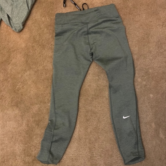 Small NIke Active Running Set - Picture 5 of 5